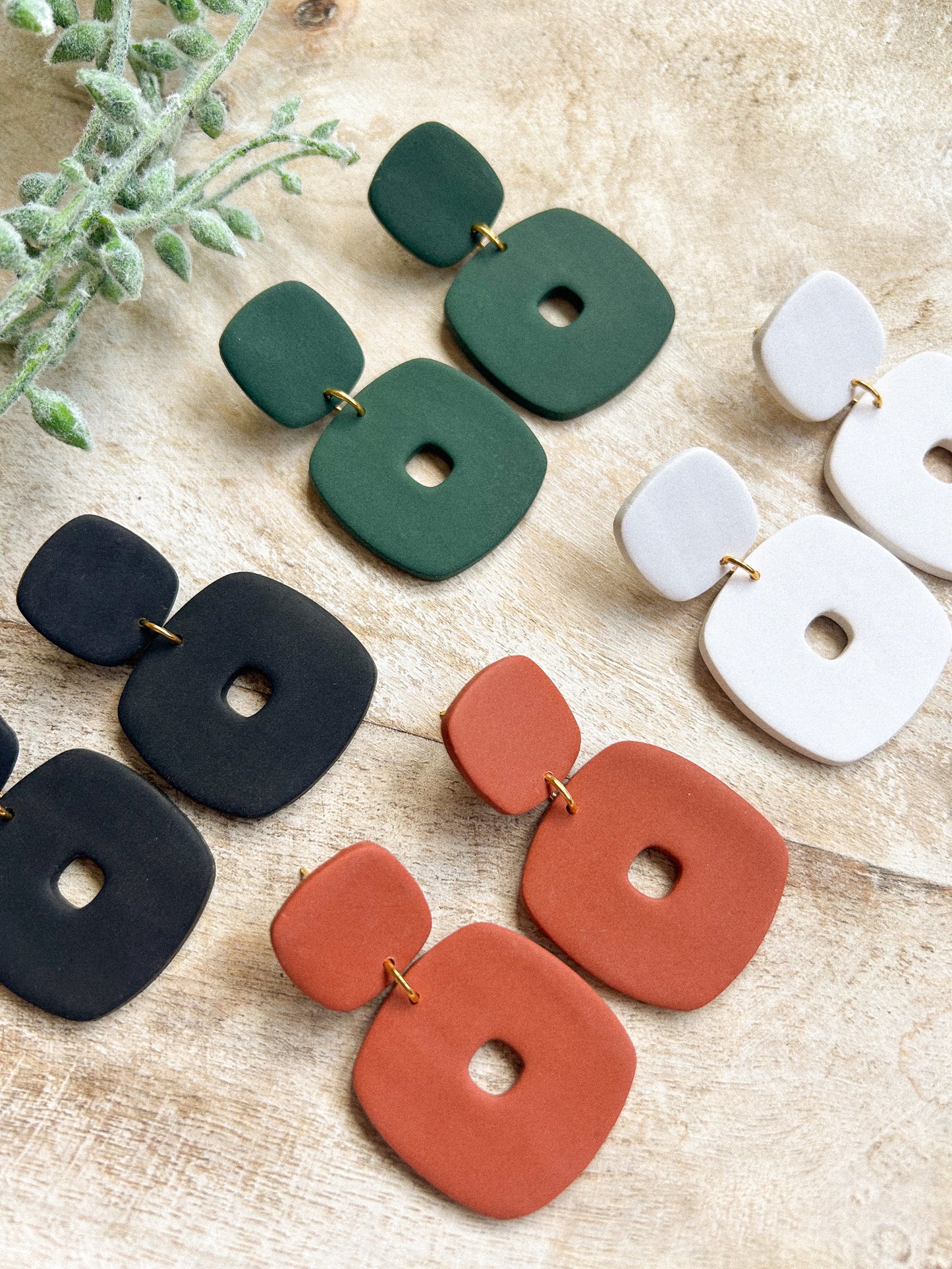 Maya Dangles