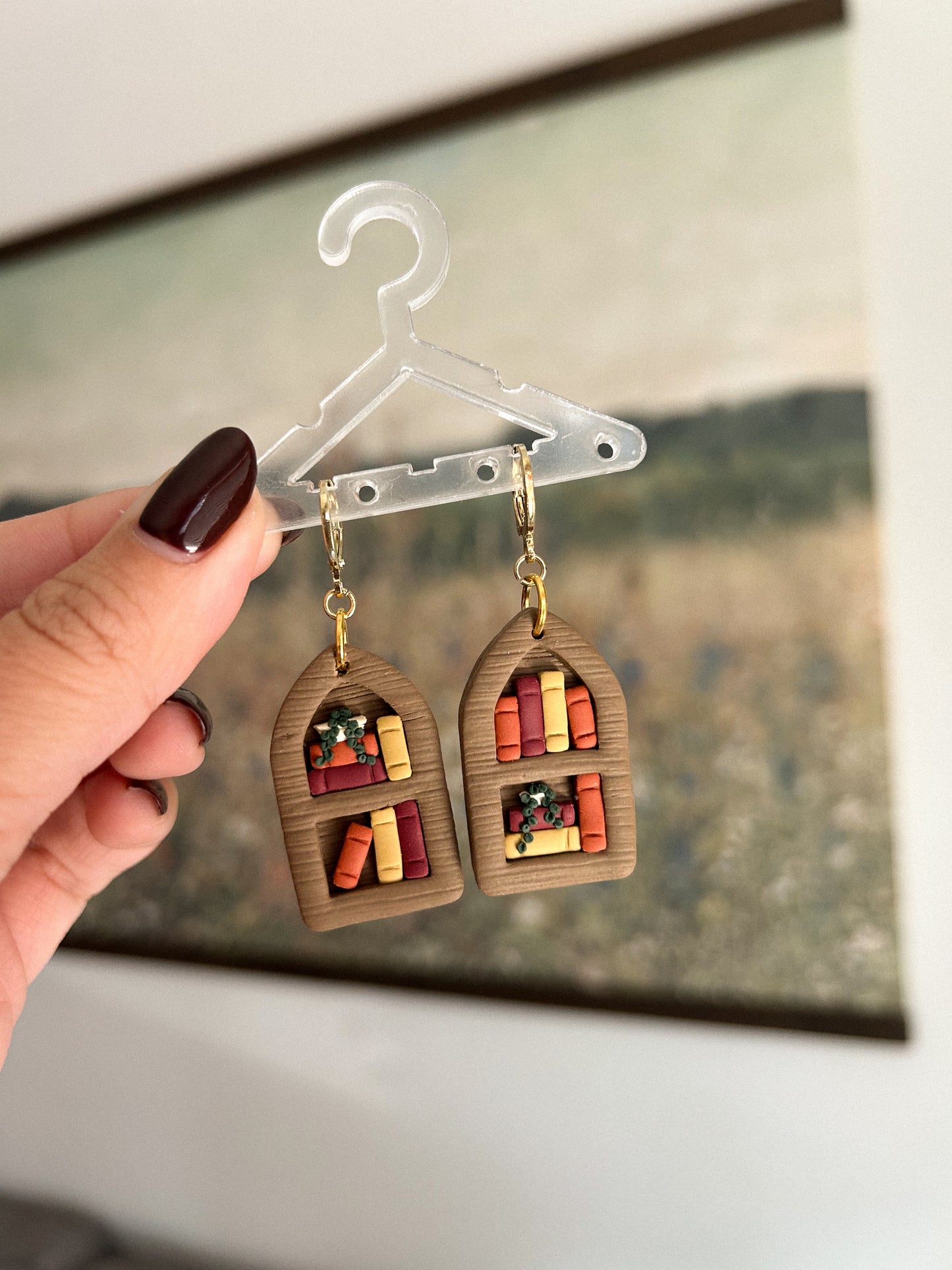 Fall Bookcase Huggies