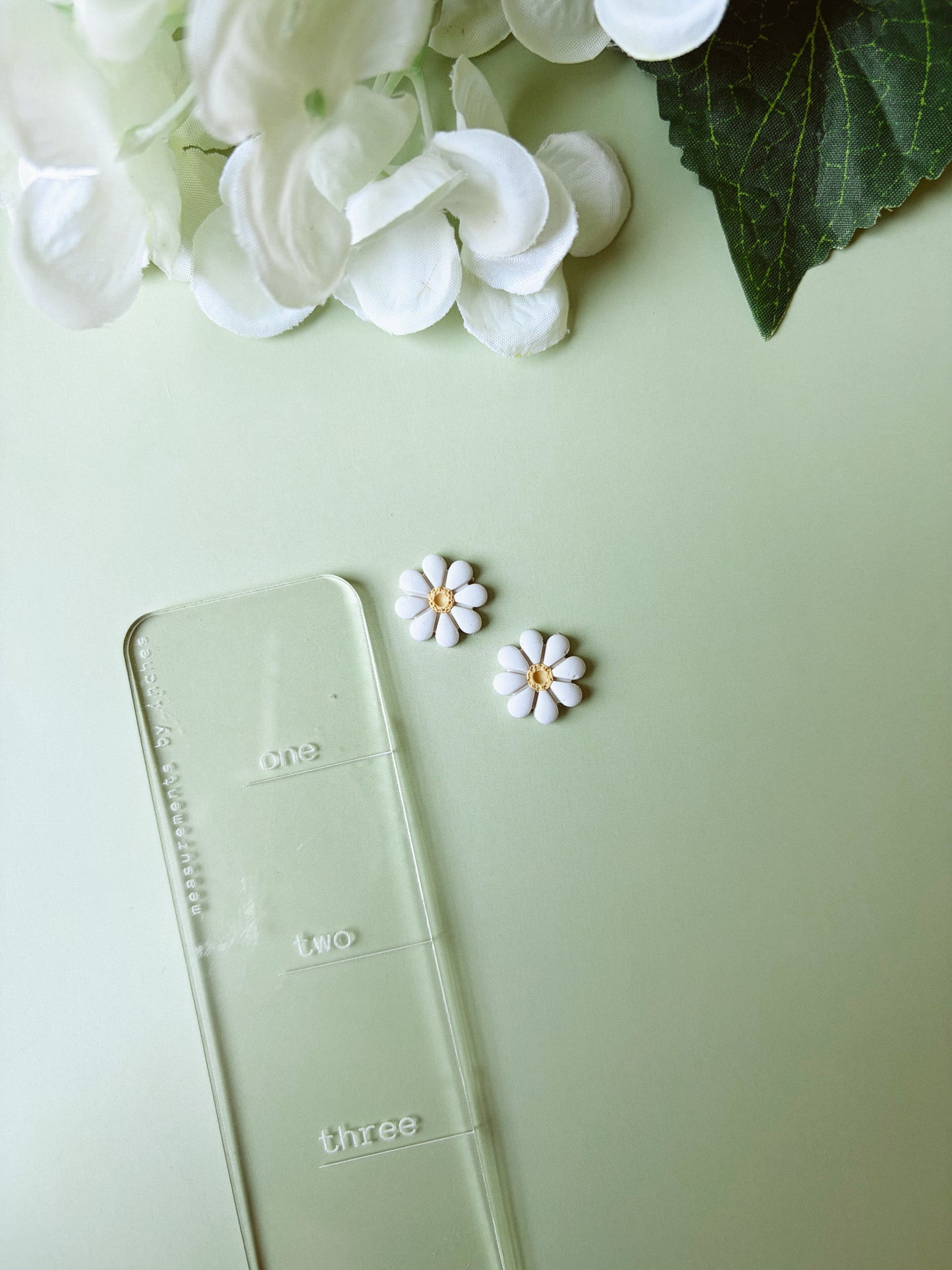 Daisy Studs