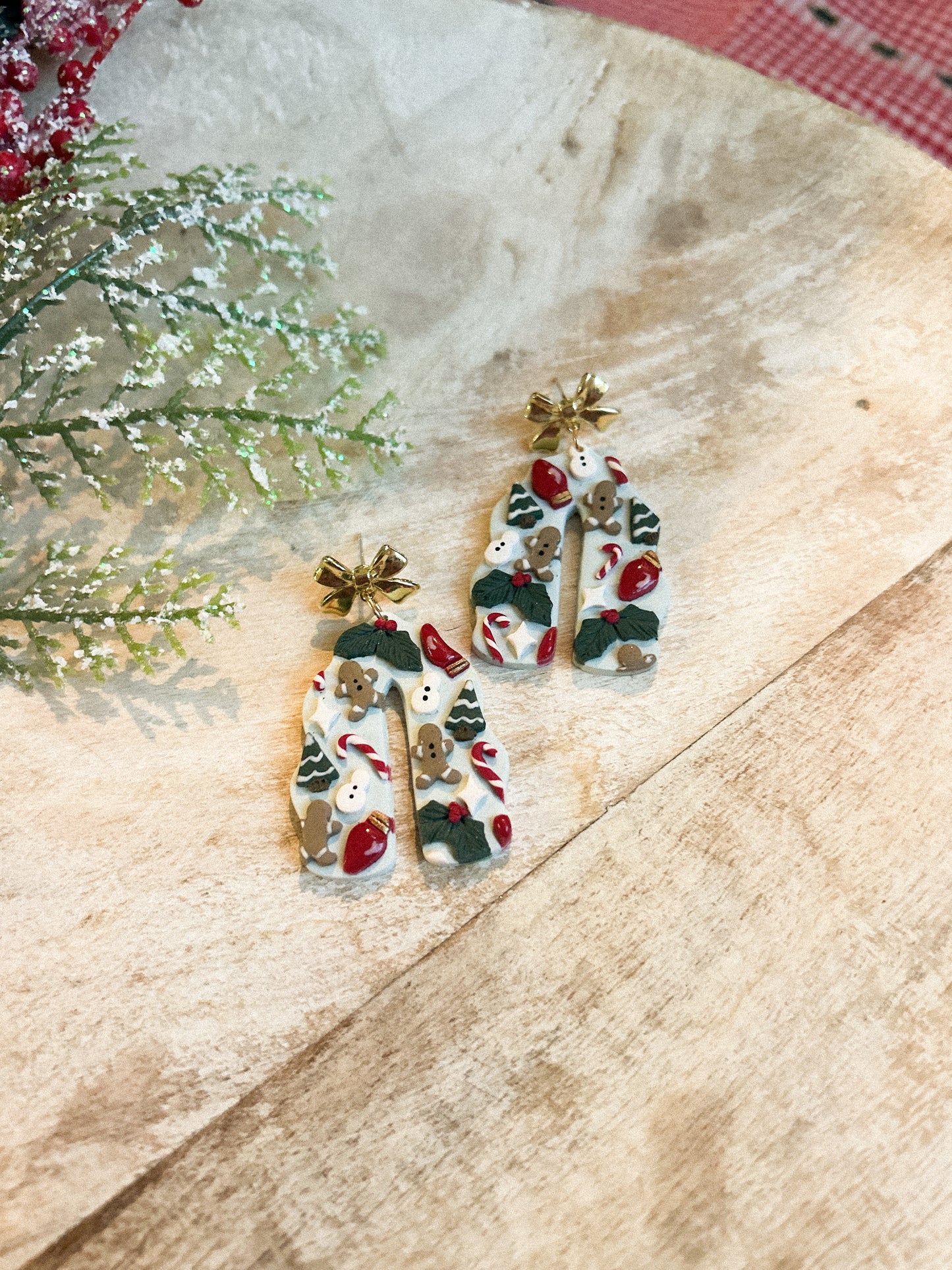 The Christmas Arch Dangles